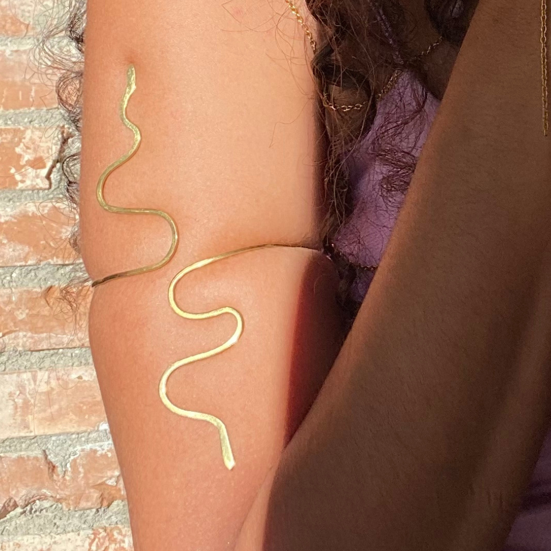 Snake arm cuff , arm cuff artesanal, brass arm cuff , polished brass arm cuff