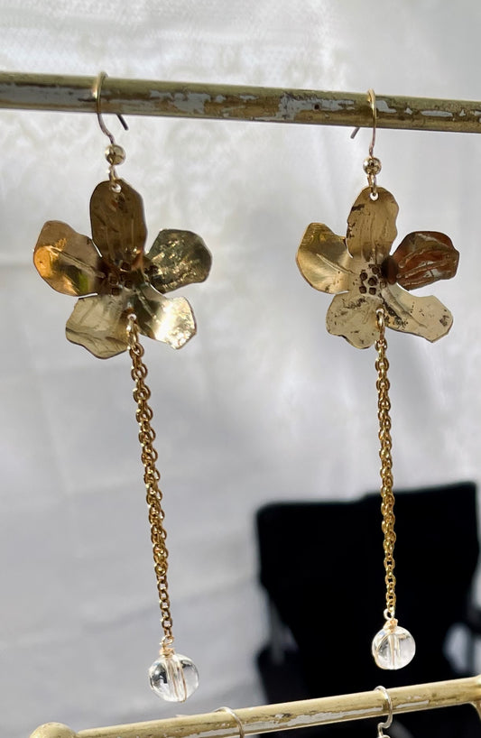Brass Pantallas dangles, flor maga