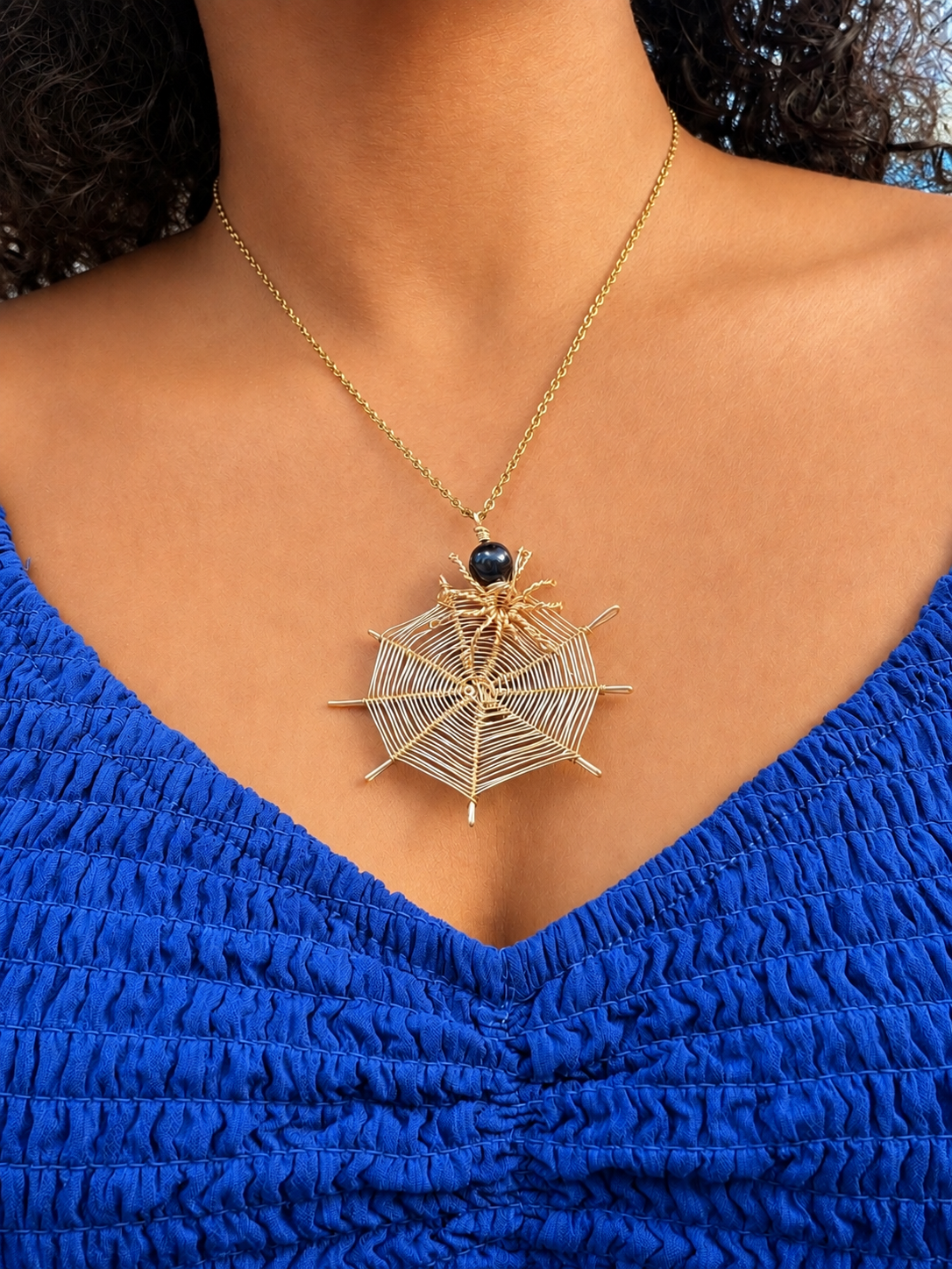 Spiderweb necklace / cadena de araña