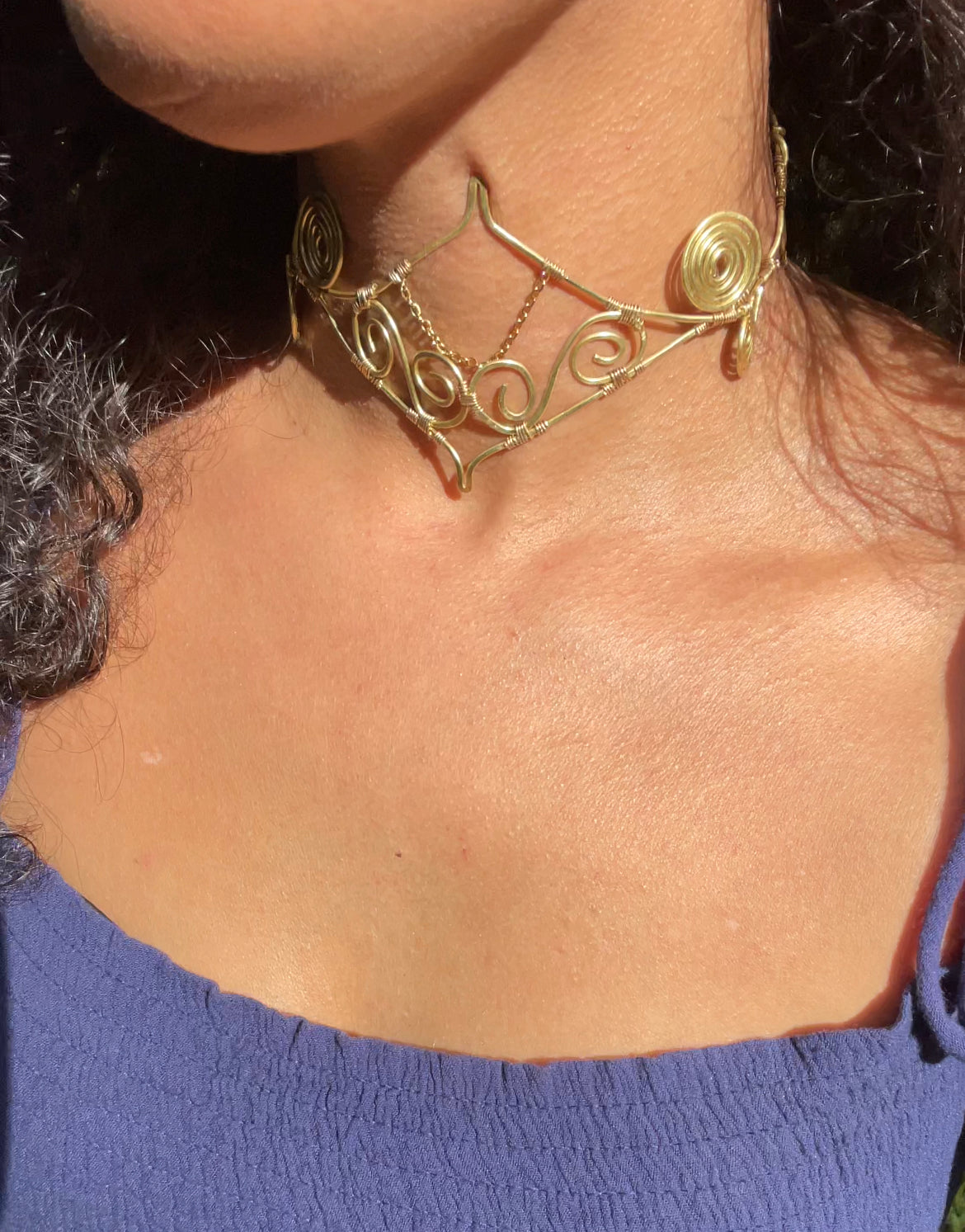 Head Piece, pieza versátil de brass, choker de brass