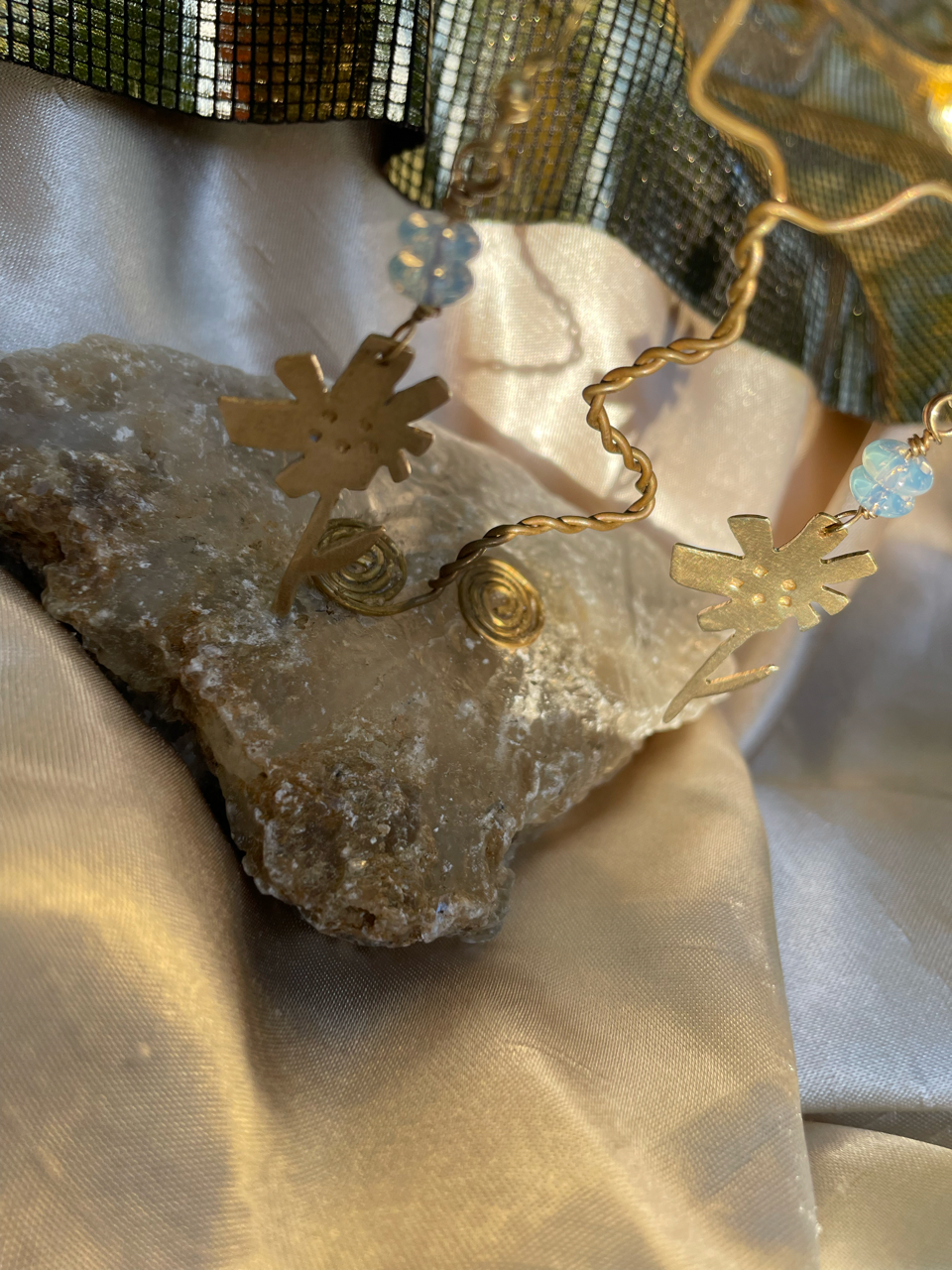 Pantallas Flor de Brass y Ópalo