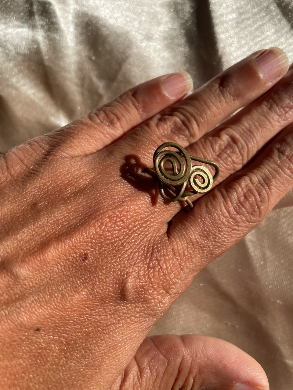 Sortija doble espiral en brass envejecido