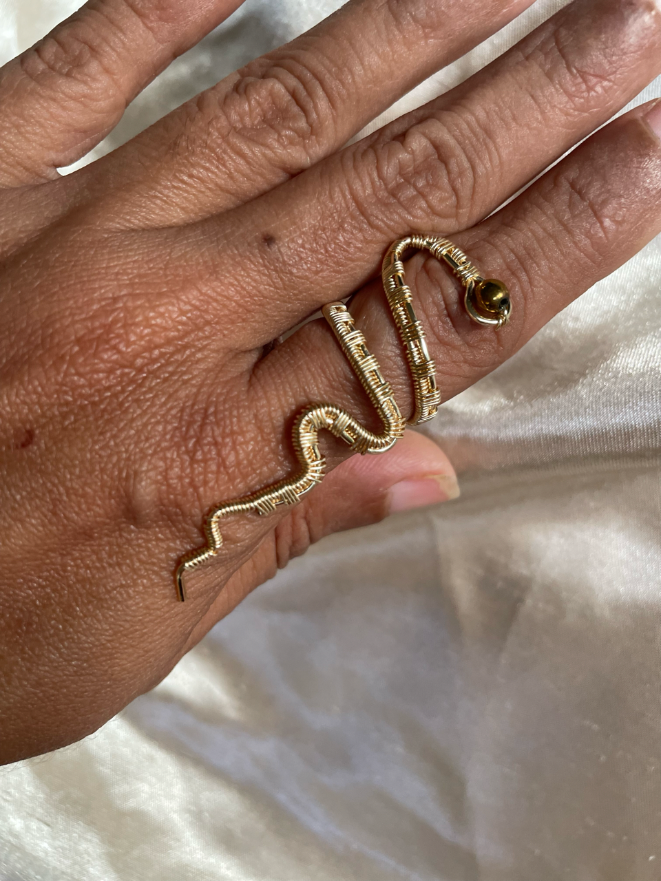 Sortijas serpiente ajustable en alambre AAA non tarnish