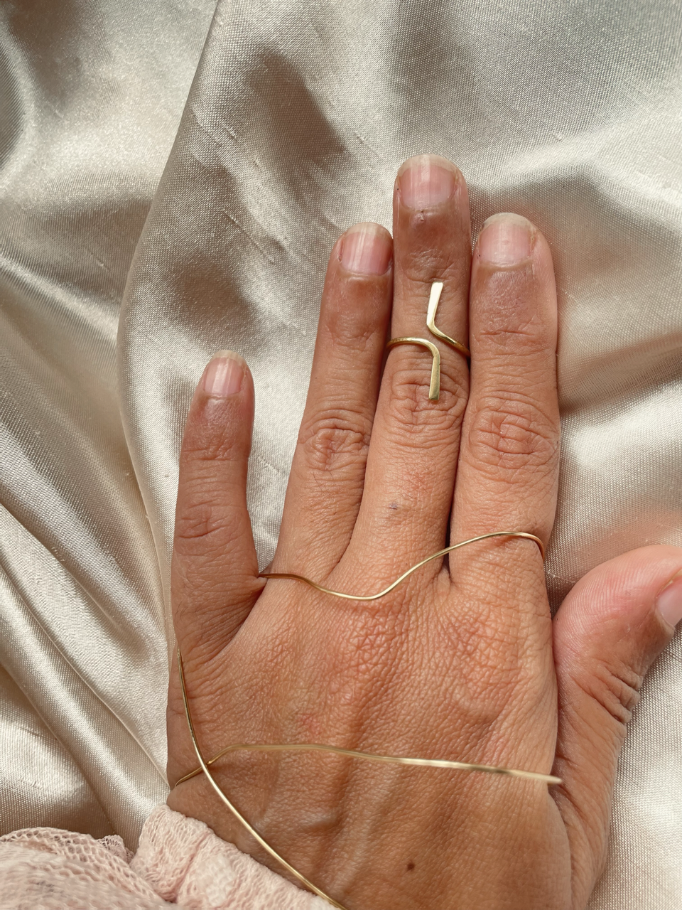 Sortija pequena /  midi finger / Midi brass ring/ Yellow brass ring